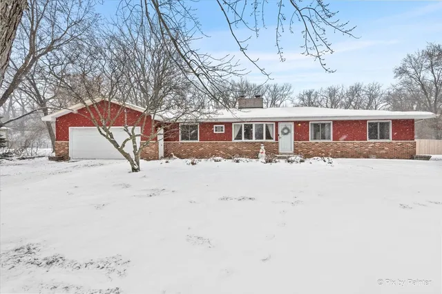 $349,999 | 6045 South Prairie Drive, Morris, IL 60450