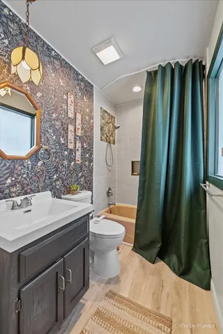 $349,999 | 6045 South Prairie Drive, Morris, IL 60450