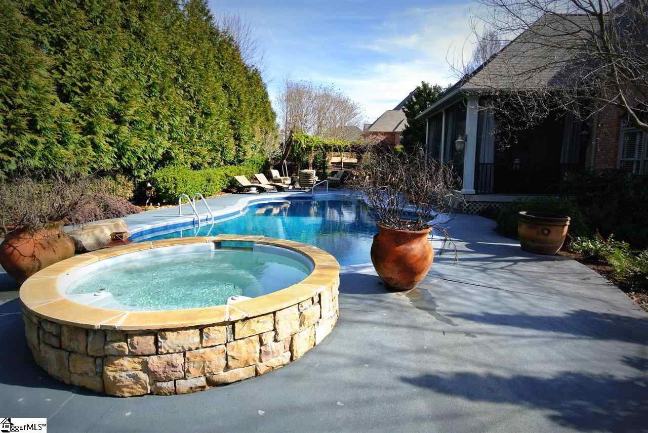 910 Oakcrest Road Spartanburg, SC 29301 - Photo 5 of 36 Gallery Image 5