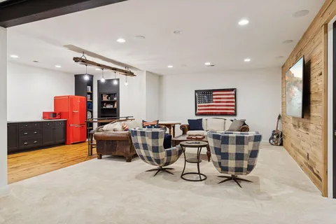 $2,750,000 | 373 Park Street East, Wayzata, MN 55391