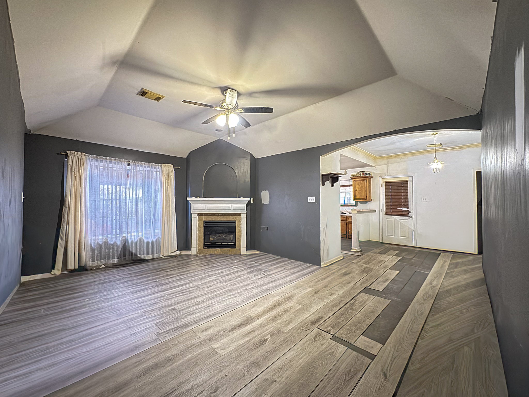 1002 Elliott Street Houston, TX 77023 - Photo 3 of 17