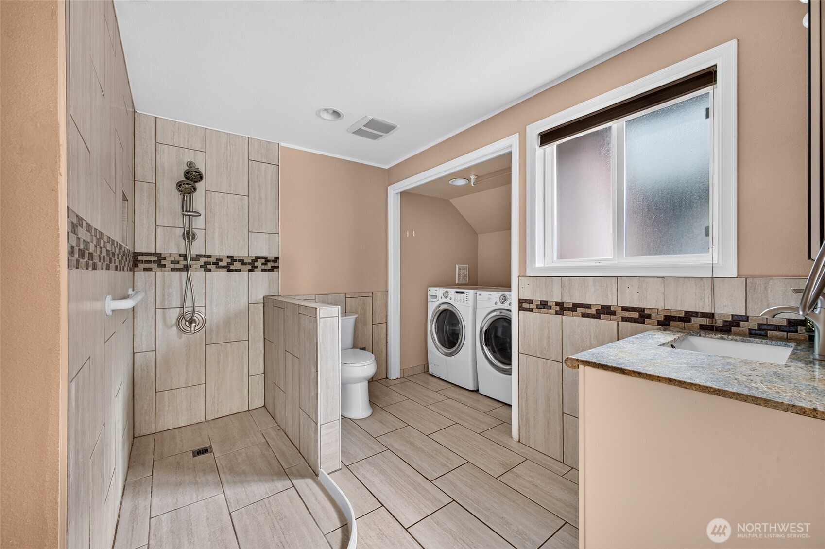 6502 Avondale Road Southwest, Unit 4 Lakewood, WA 98499 - Photo 19 of 34