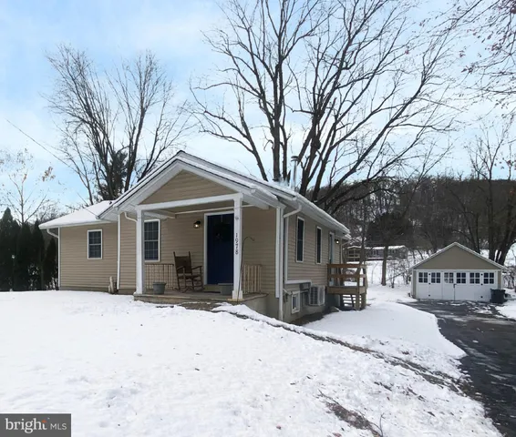 $2,195 | 1978 Leithsville Road, Hellertown, PA 18055