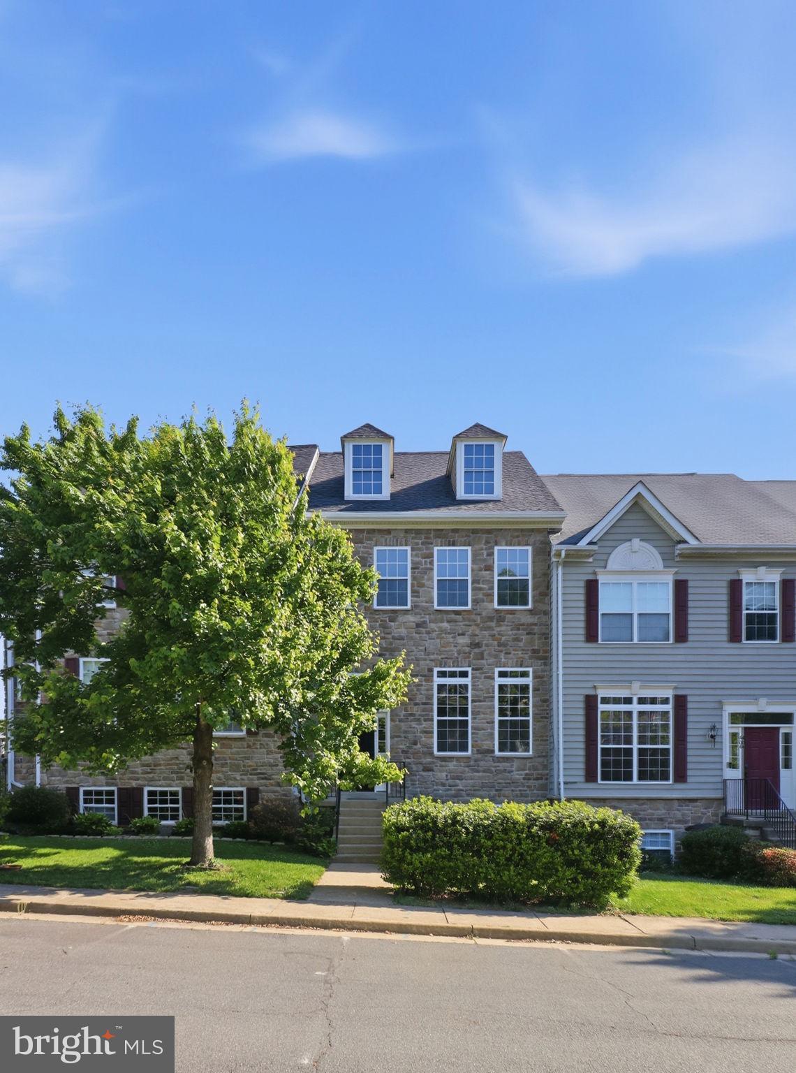 406 Leeds Ridge Court Purcellville, VA 20132 - Photo 1 of 63