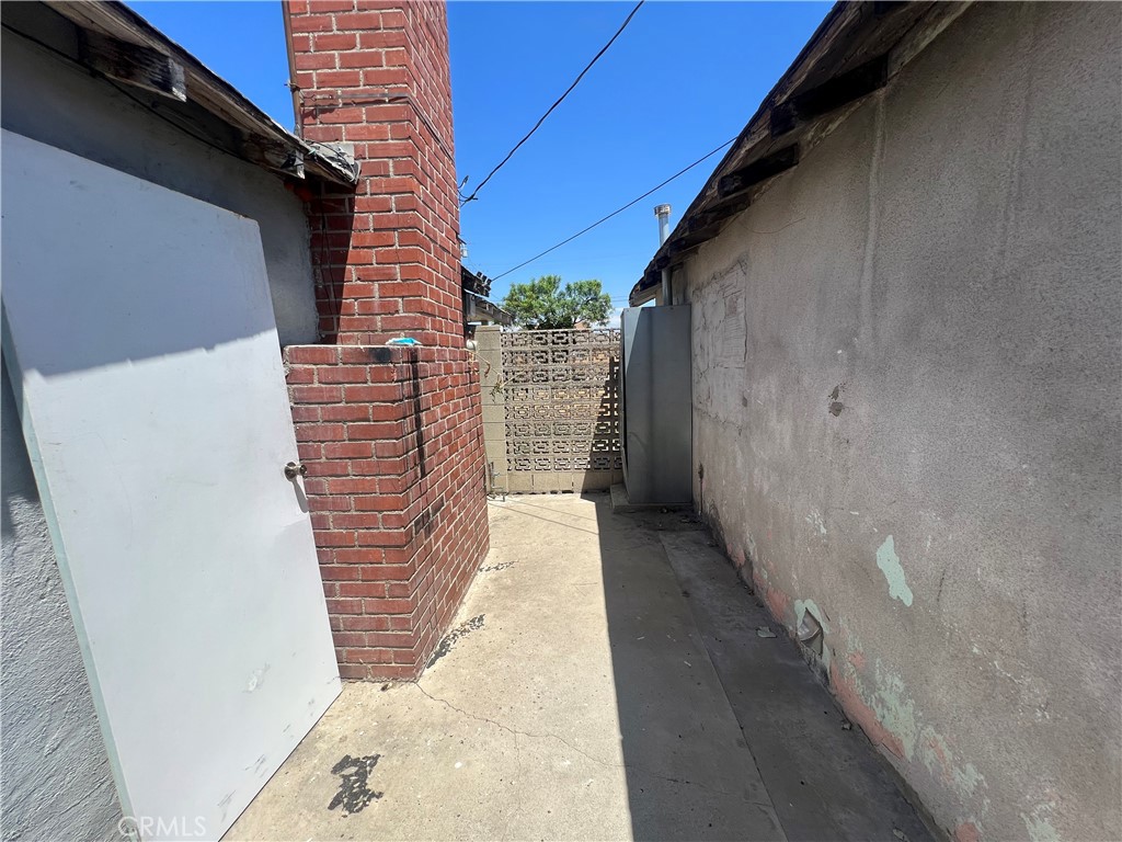 6942 Watcher Street Commerce, CA 90040 - Photo 13 of 14 a view of entryway