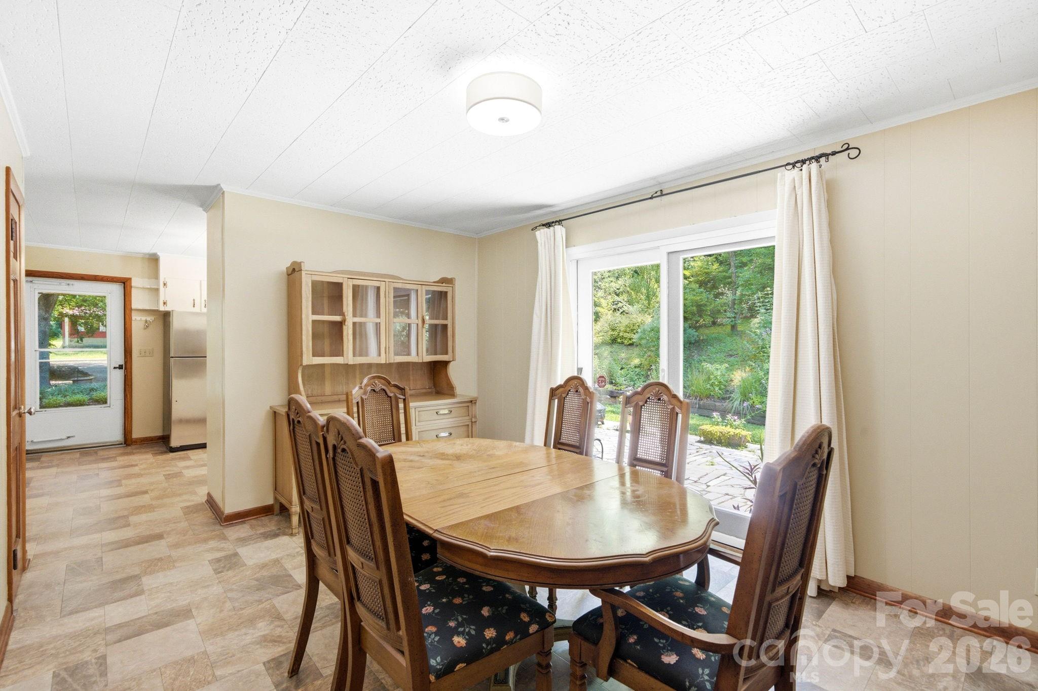 129 Old River Road Marion, NC 28752 - Photo 6 of 28
