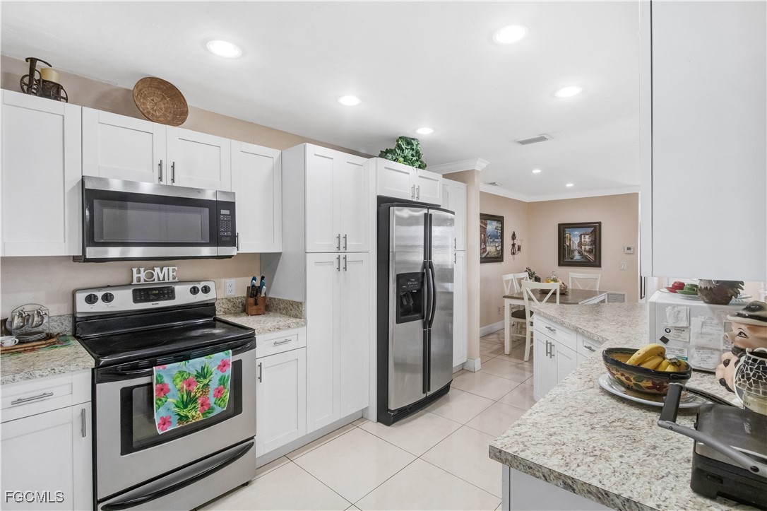 15 Maryland Road Lehigh Acres, FL 33936 - Photo 11 of 35