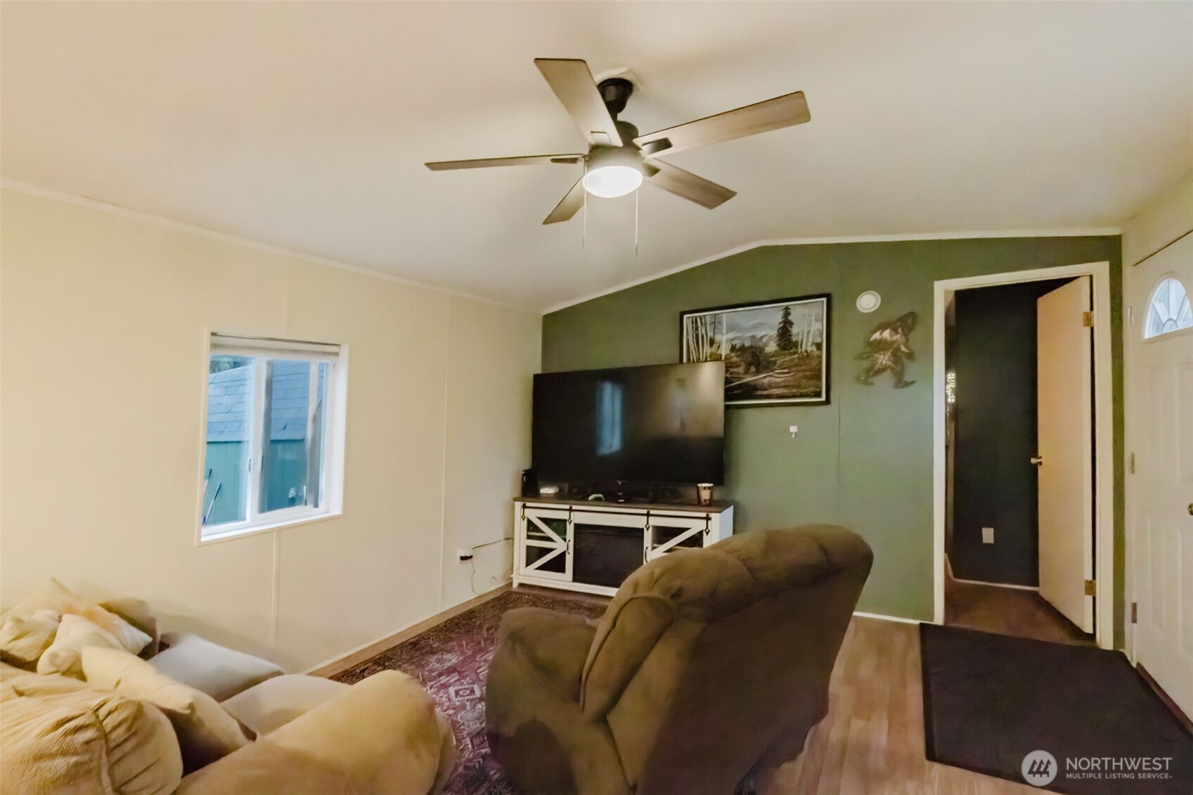 1570 Southeast Pine Road Port Orchard, WA 98367 - Photo 5 of 29