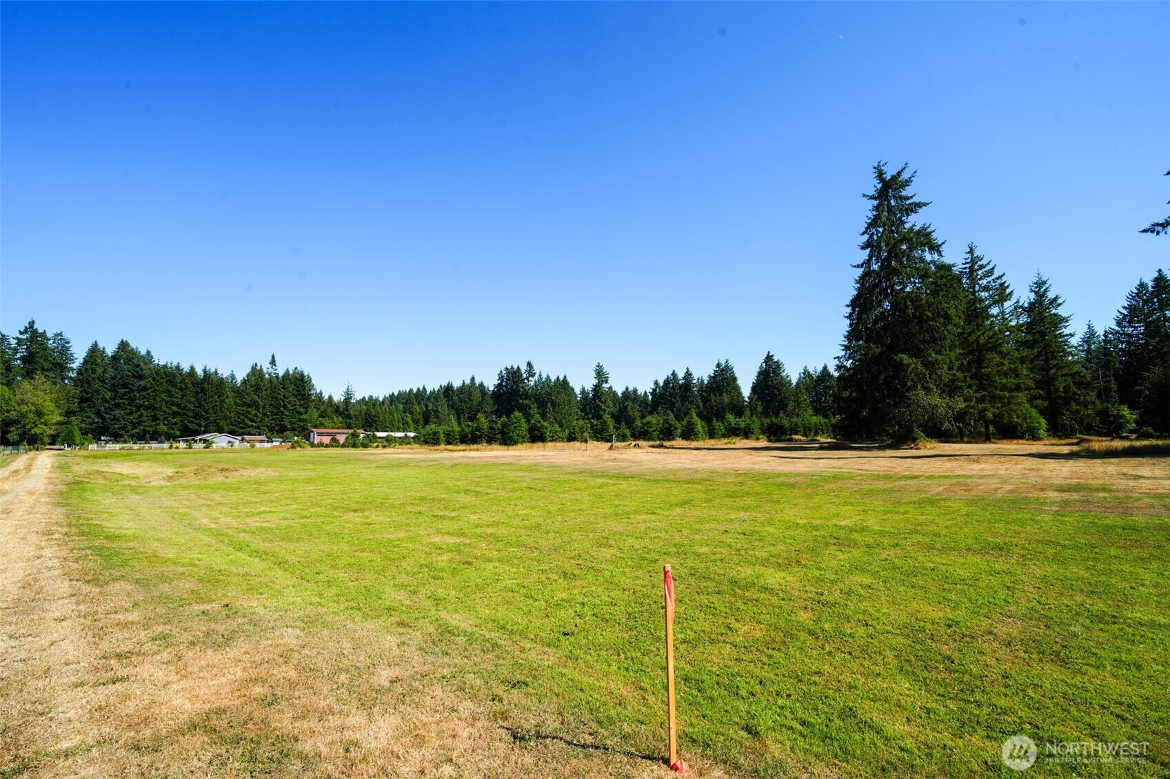7101 115th Avenue Southwest Olympia, WA 98512 - Photo 20 of 38 a view of an ocean and beach