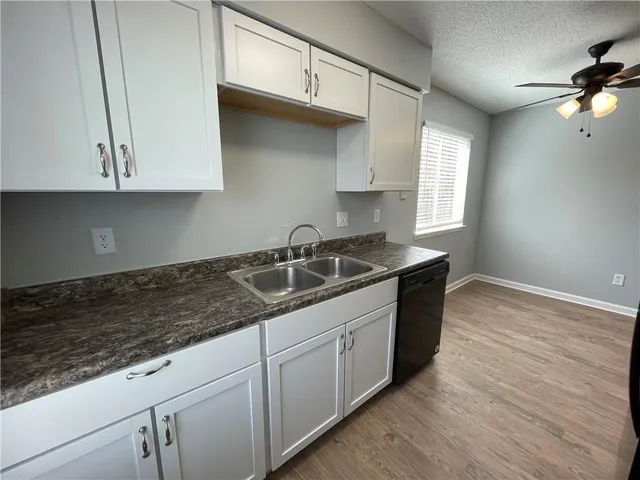 $995 | 7417 Vintage Hills Drive, Unit D, Austin, TX 78723