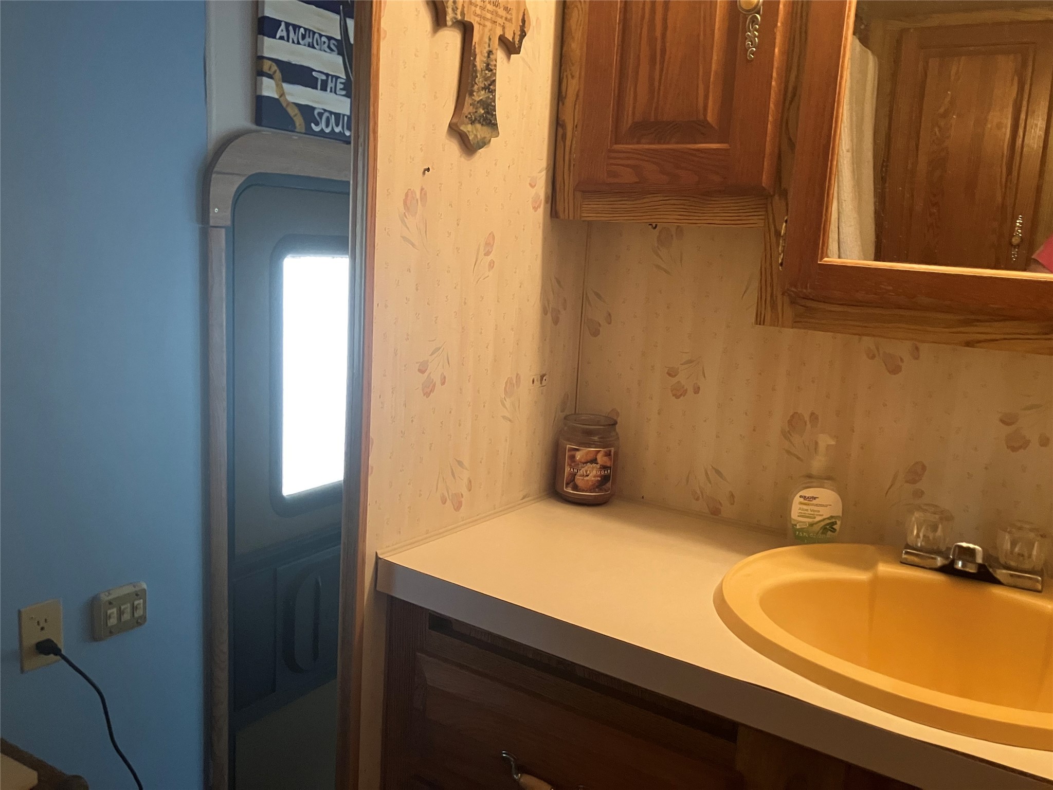 242 Elm Trail Trinity, TX 75862 - Photo 12 of 23 Bathroom