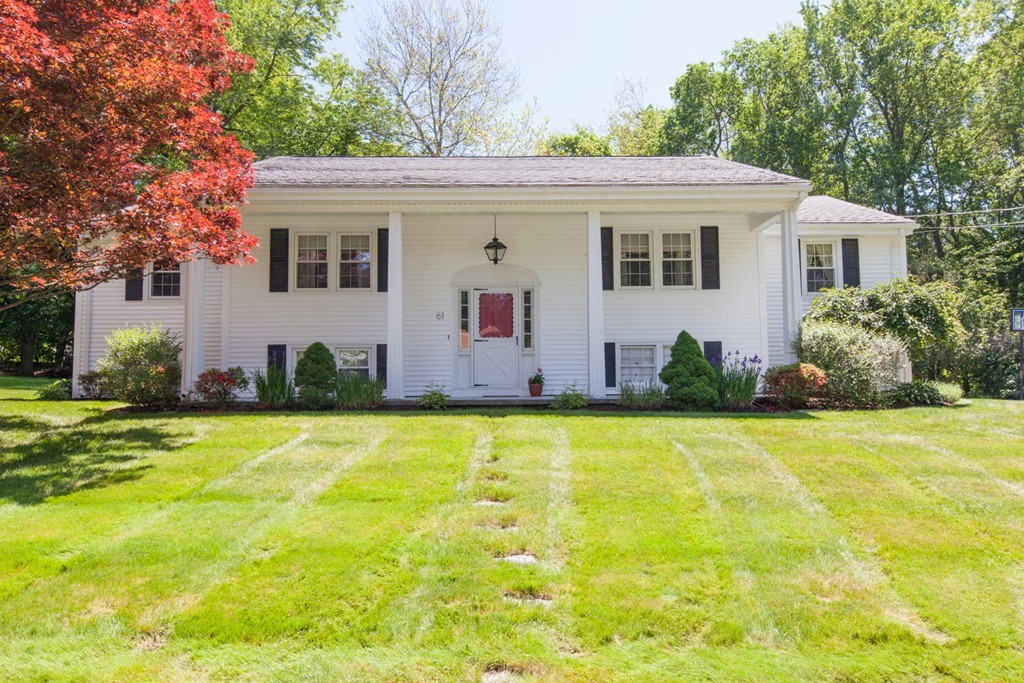 61 Chase Road Marlborough, MA 01752 - Photo 2 of 24 Gallery Image 2