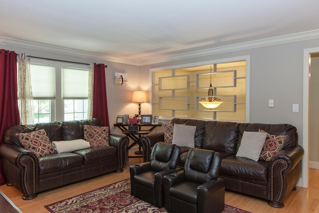61 Chase Road Marlborough, MA 01752 - Photo 6 of 24 Gallery Image 6