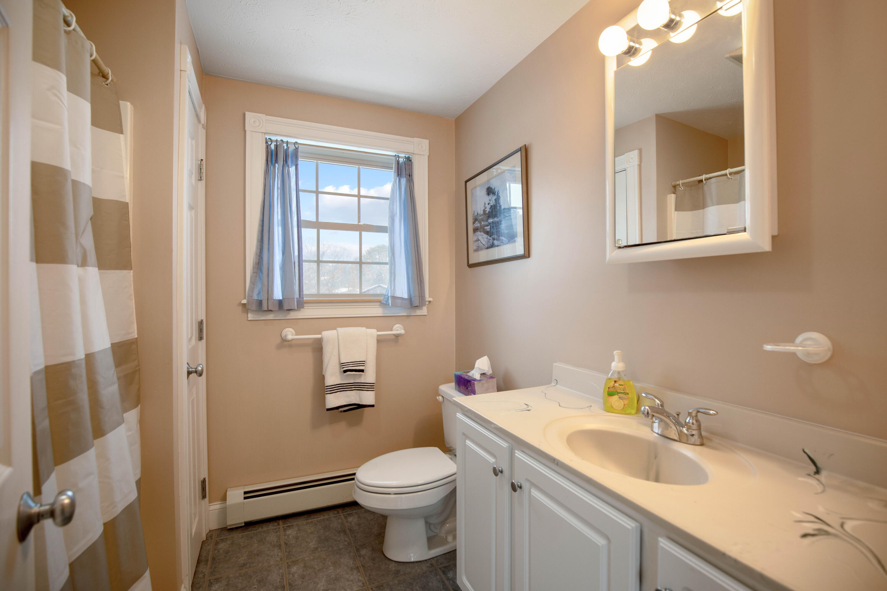 61 Ocean Park Road, Unit 9 Saco, ME 04072 - Photo 16 of 34 61 Ocean Park _9 Saco - 24