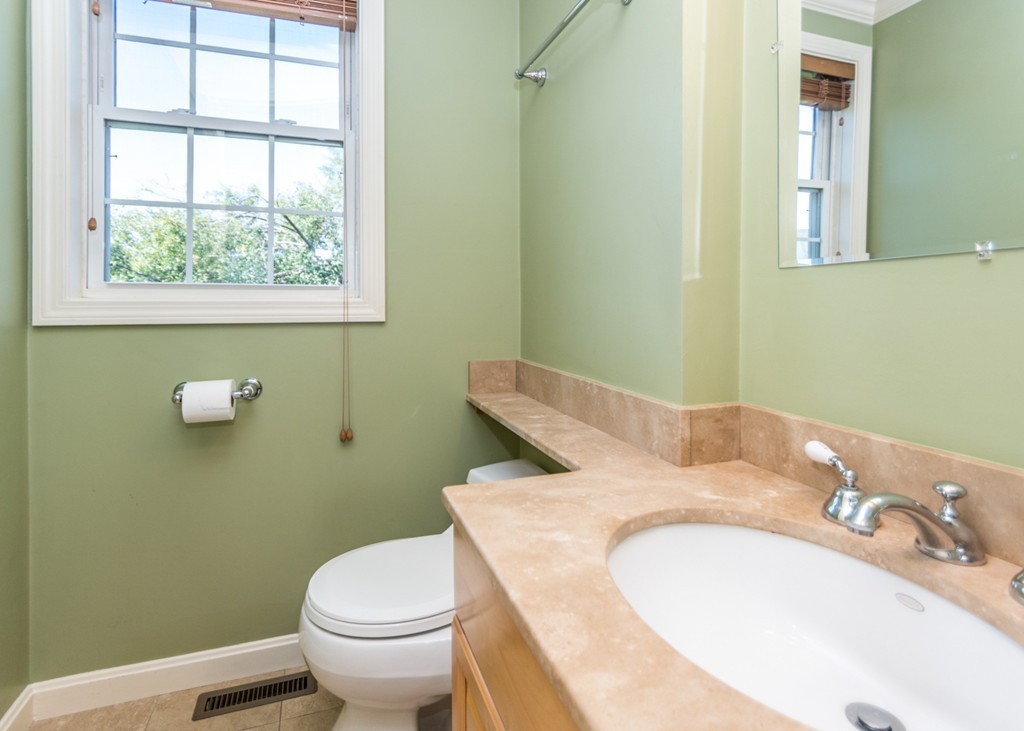 985 Trapelo Road, Unit 8 Waltham, MA 02452 - Photo 14 of 28 Gallery Image 14