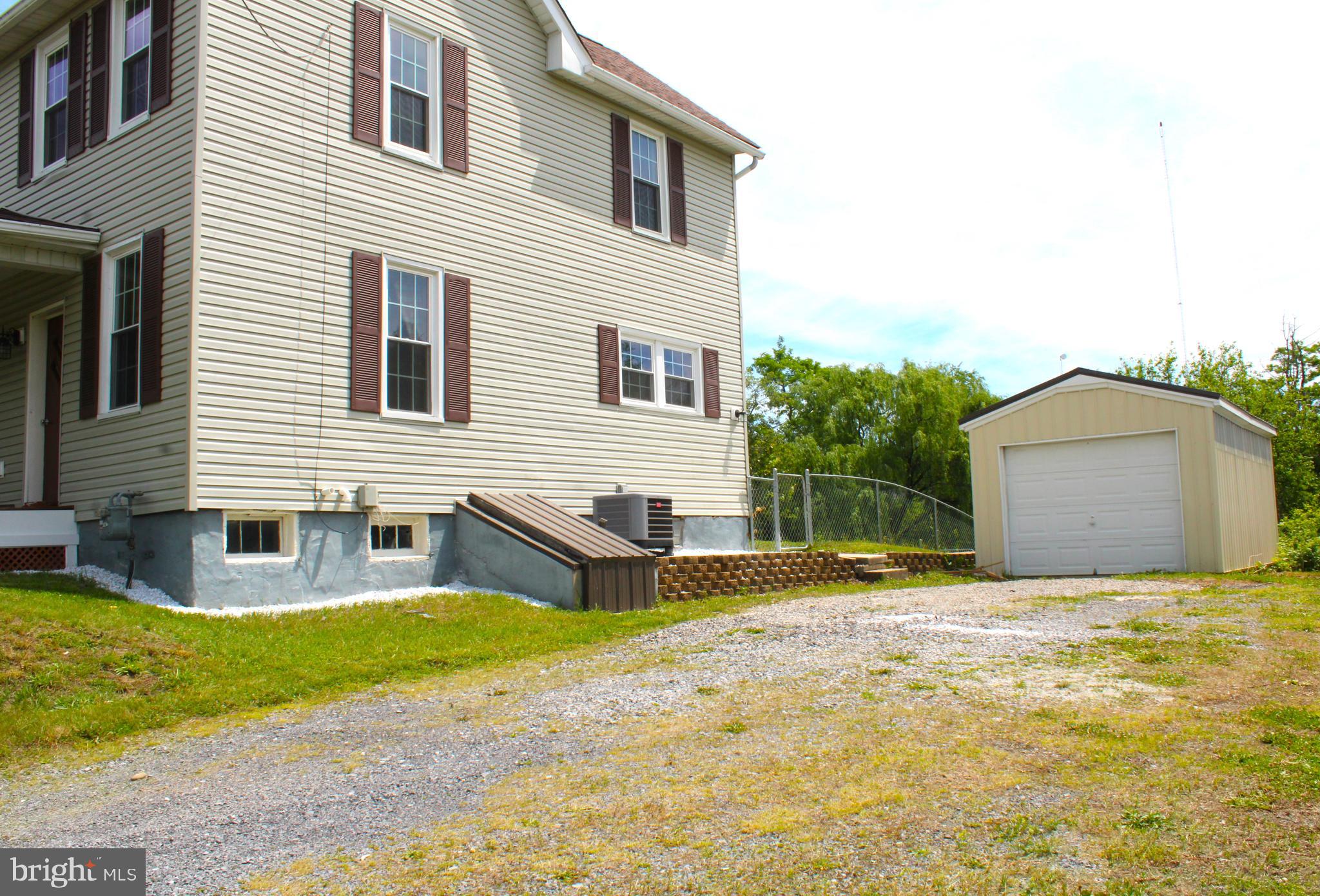 550 Winifred Road Cumberland, MD 21502 - Photo 8 of 81 Front Right Side View 3