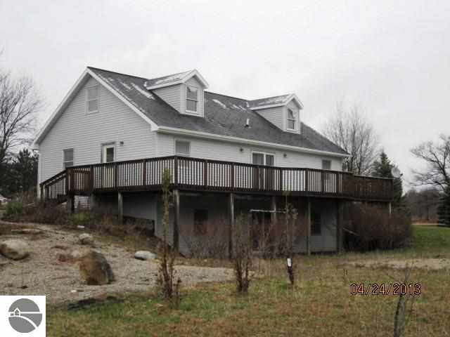 8093 North Pitt Road Riverdale, MI 48877 - Photo 16 of 17 1769598-15.JPG