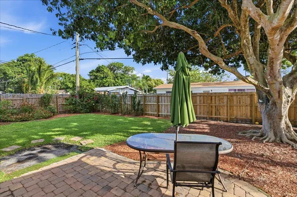 $2,800 | 1510 Northeast 32nd Place, Pompano Beach, FL 33064