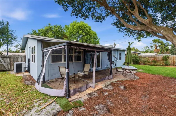 $2,800 | 1510 Northeast 32nd Place, Pompano Beach, FL 33064