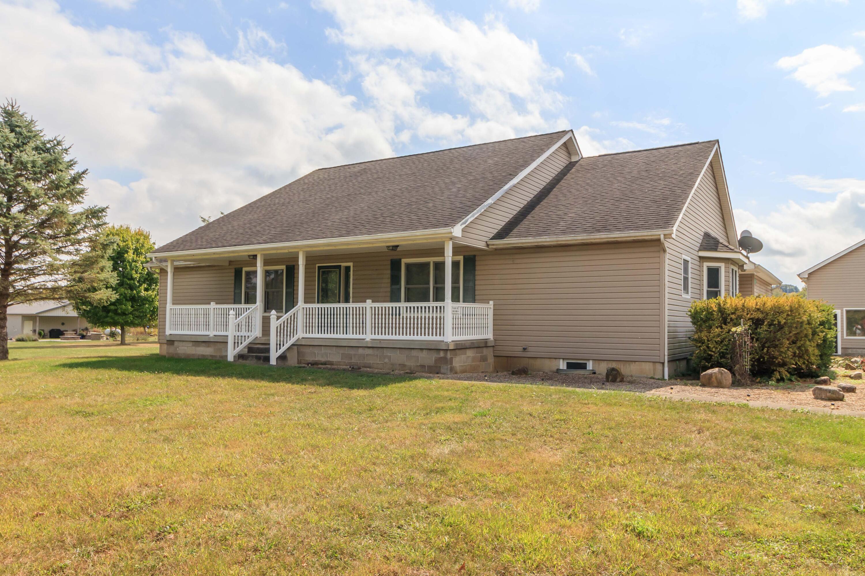 7667 Winchester Road Northwest Carroll, OH 43112 - Photo 2 of 65 IMG_9607