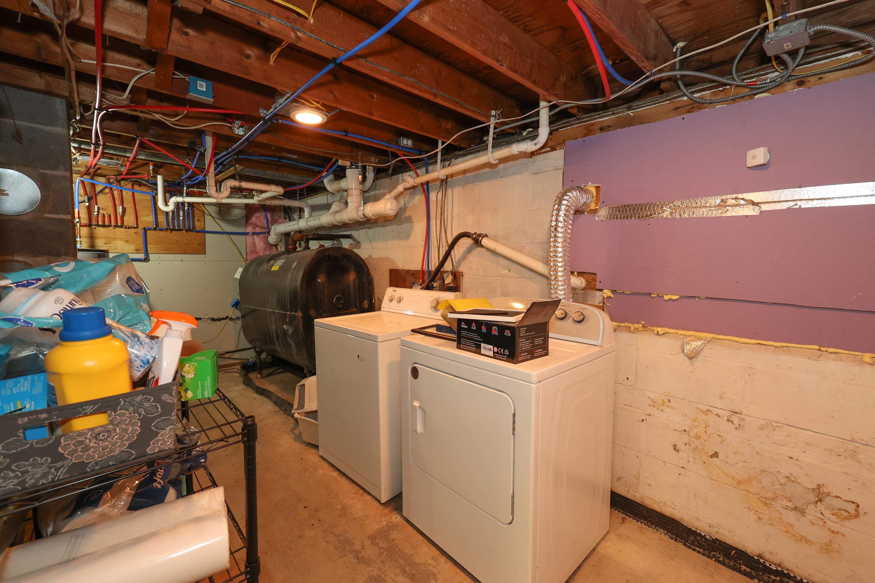 76 Jericho Road Pelham, NH 03076 - Photo 14 of 29