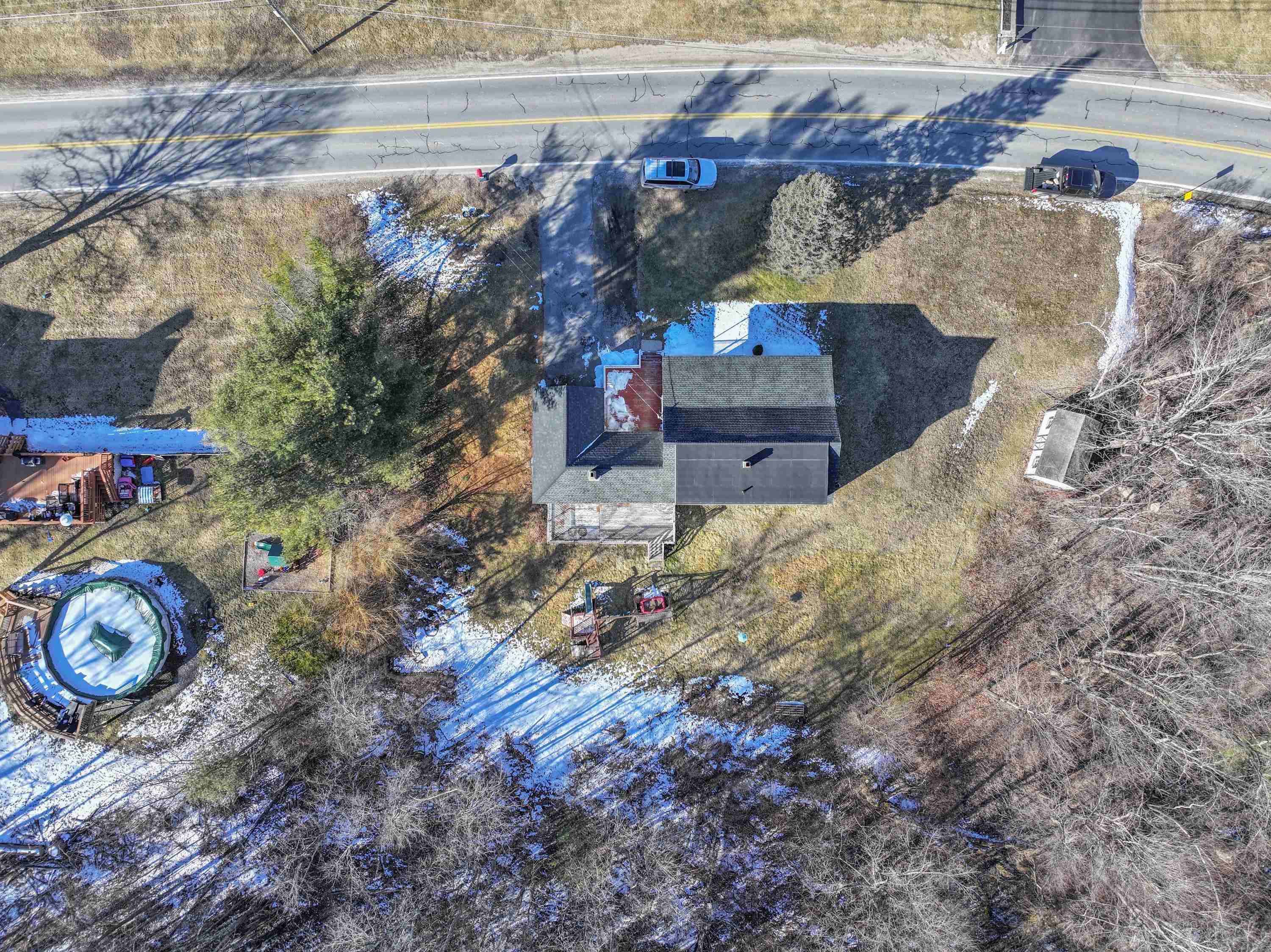 76 Jericho Road Pelham, NH 03076 - Photo 18 of 29