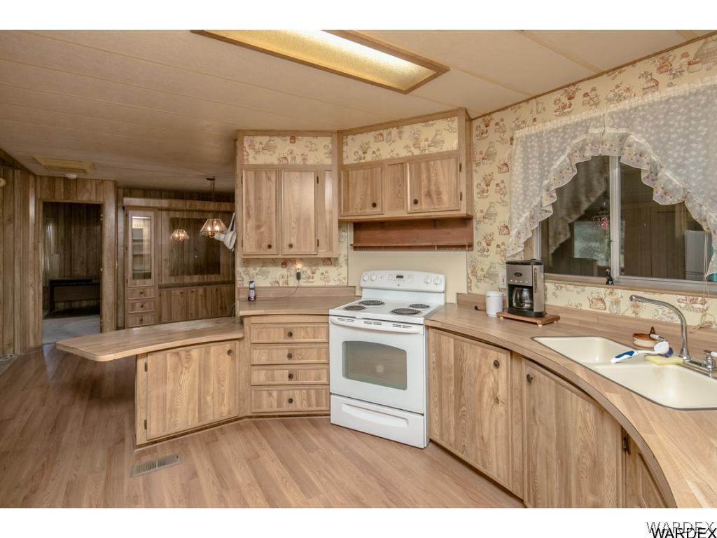 3841 Bowie Road Golden Valley, AZ 86413 - Photo 4 of 36 Gallery Image 4
