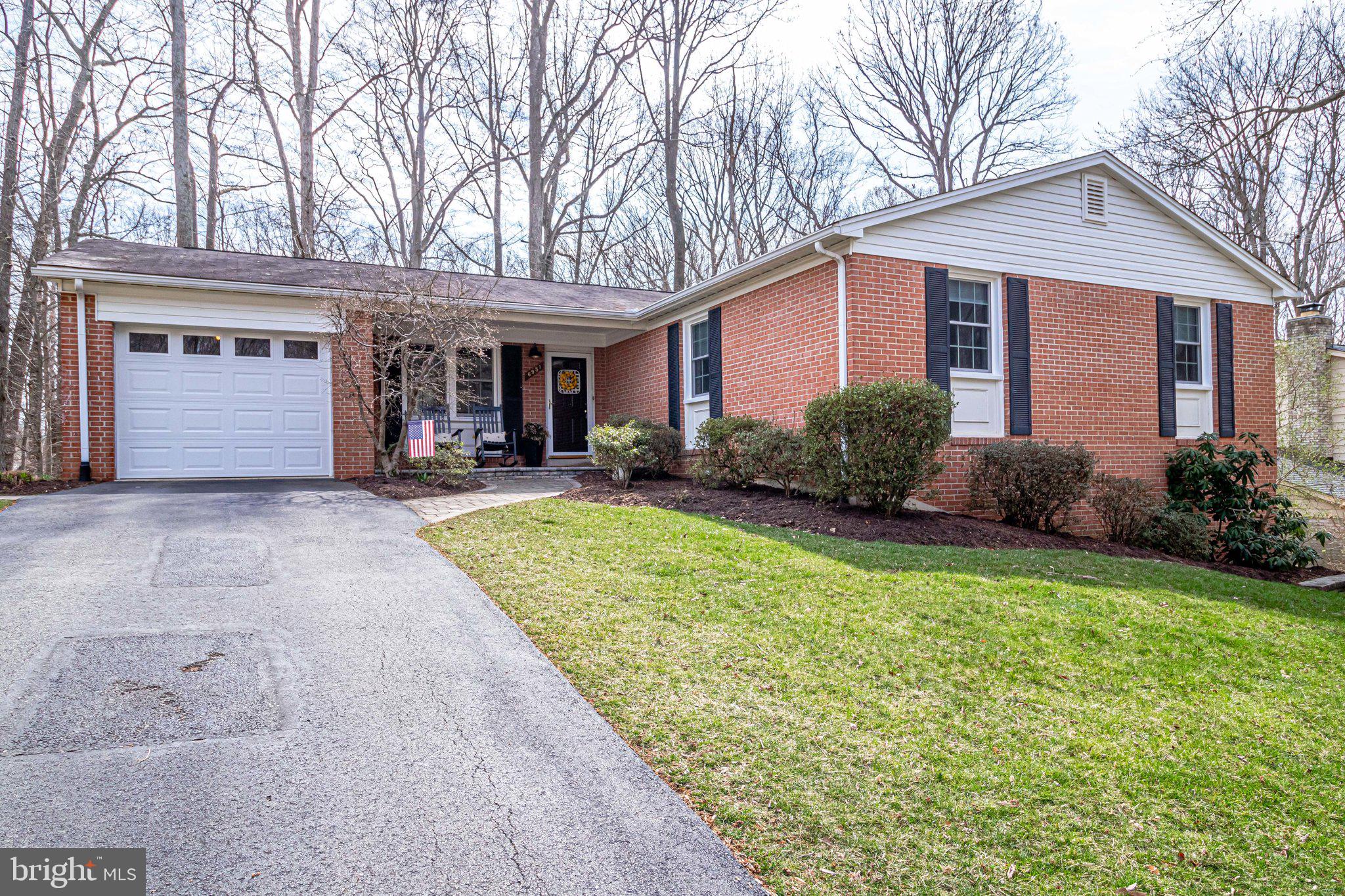 Welcome to 6951 Cottontail Ct., Springfield, VA