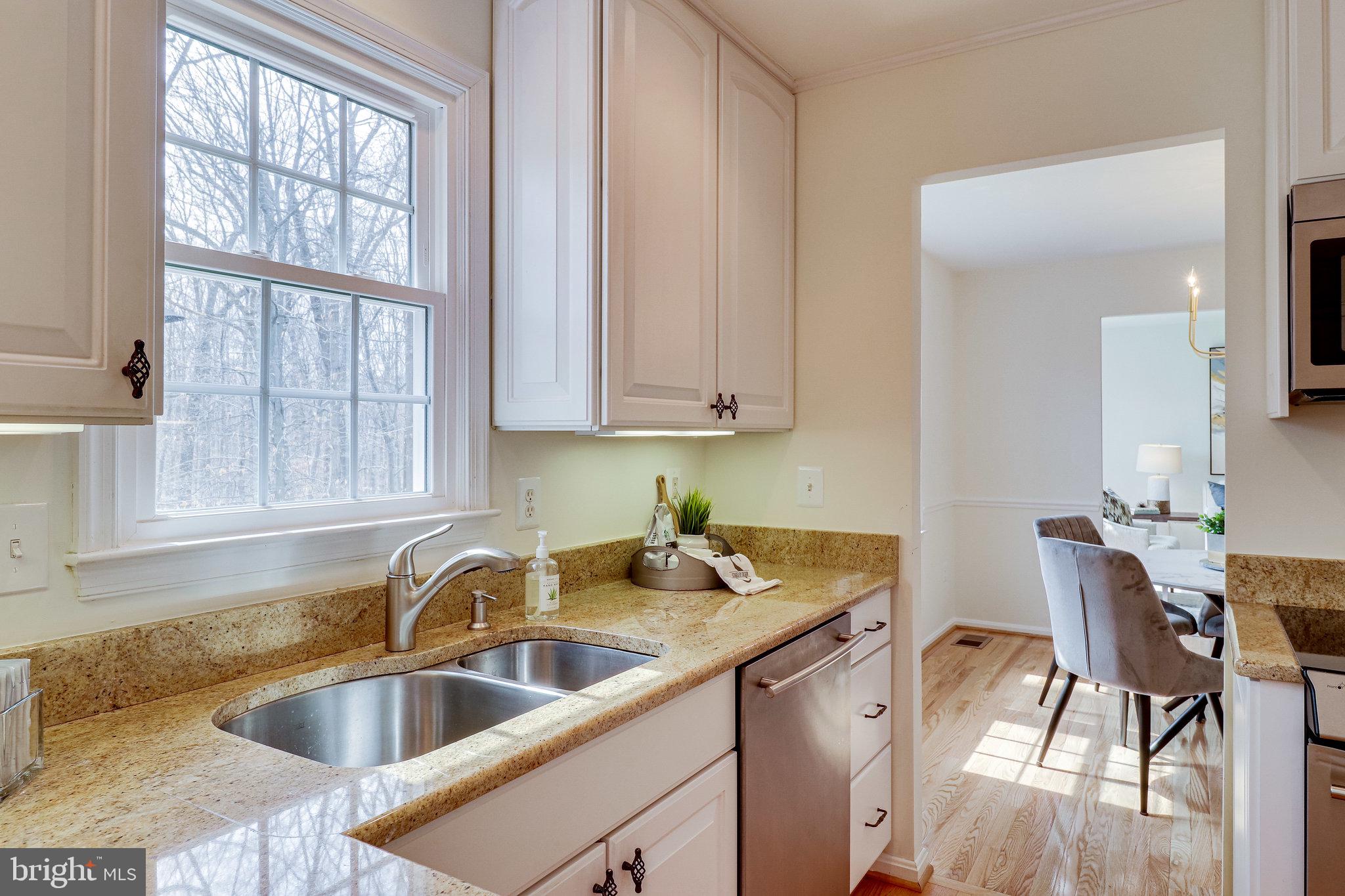 6951 Cottontail Court Springfield, VA 22153 - Photo 18 of 72 Undermount double sink