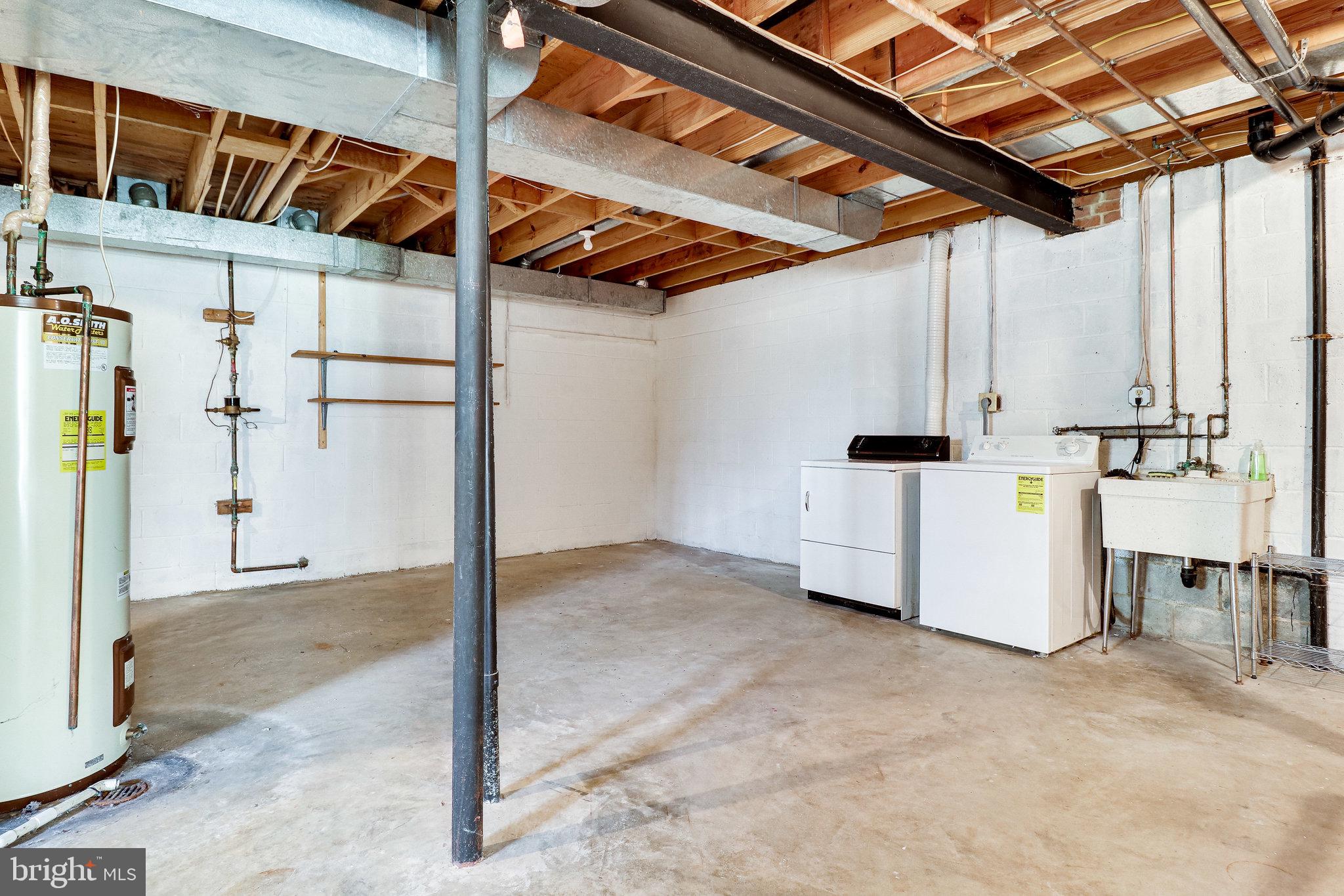 6951 Cottontail Court Springfield, VA 22153 - Photo 56 of 72 Laundry facilities with a wash tub