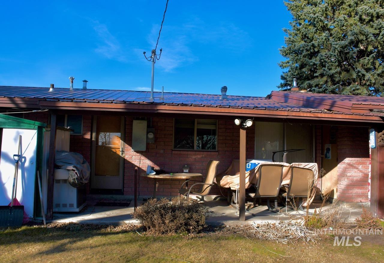 405 14th Street Rupert, ID 83350 - Photo 4 of 24