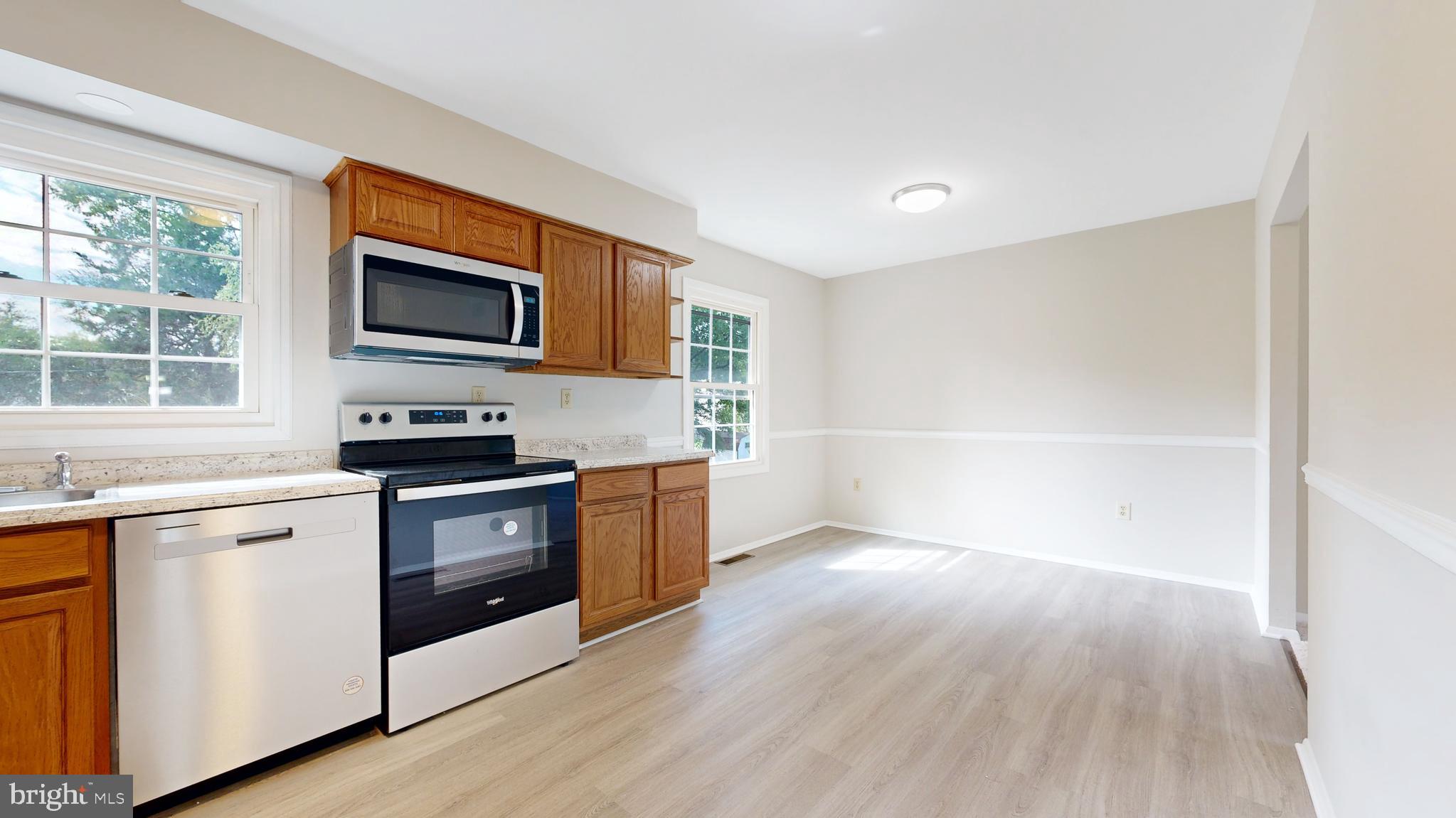 2245 September Drive Gambrills, MD 21054 - Photo 4 of 27 Eat-In Kitchen