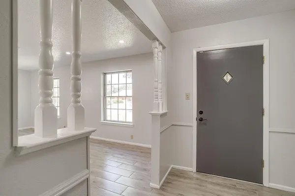 $2,050 | 1225 Crestwood Drive, Cleburne, TX 76033