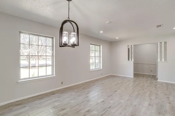 $2,050 | 1225 Crestwood Drive, Cleburne, TX 76033