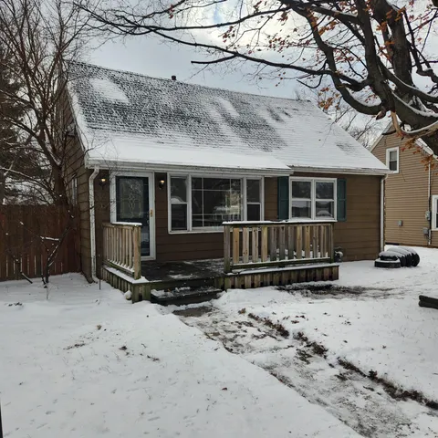 $189,900 | 719 Grand Avenue, Loves Park, IL 61111