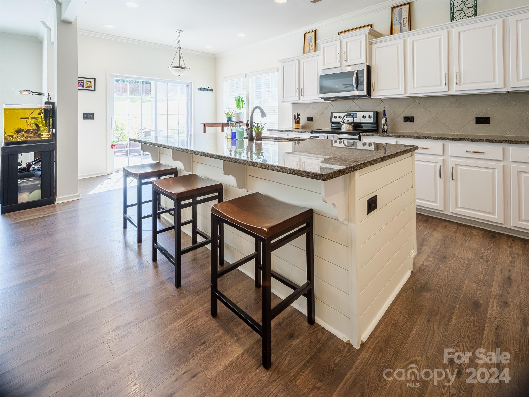6016 Hawk View Road Waxhaw, NC 28173 - Photo 8 of 36 Gallery Image 8