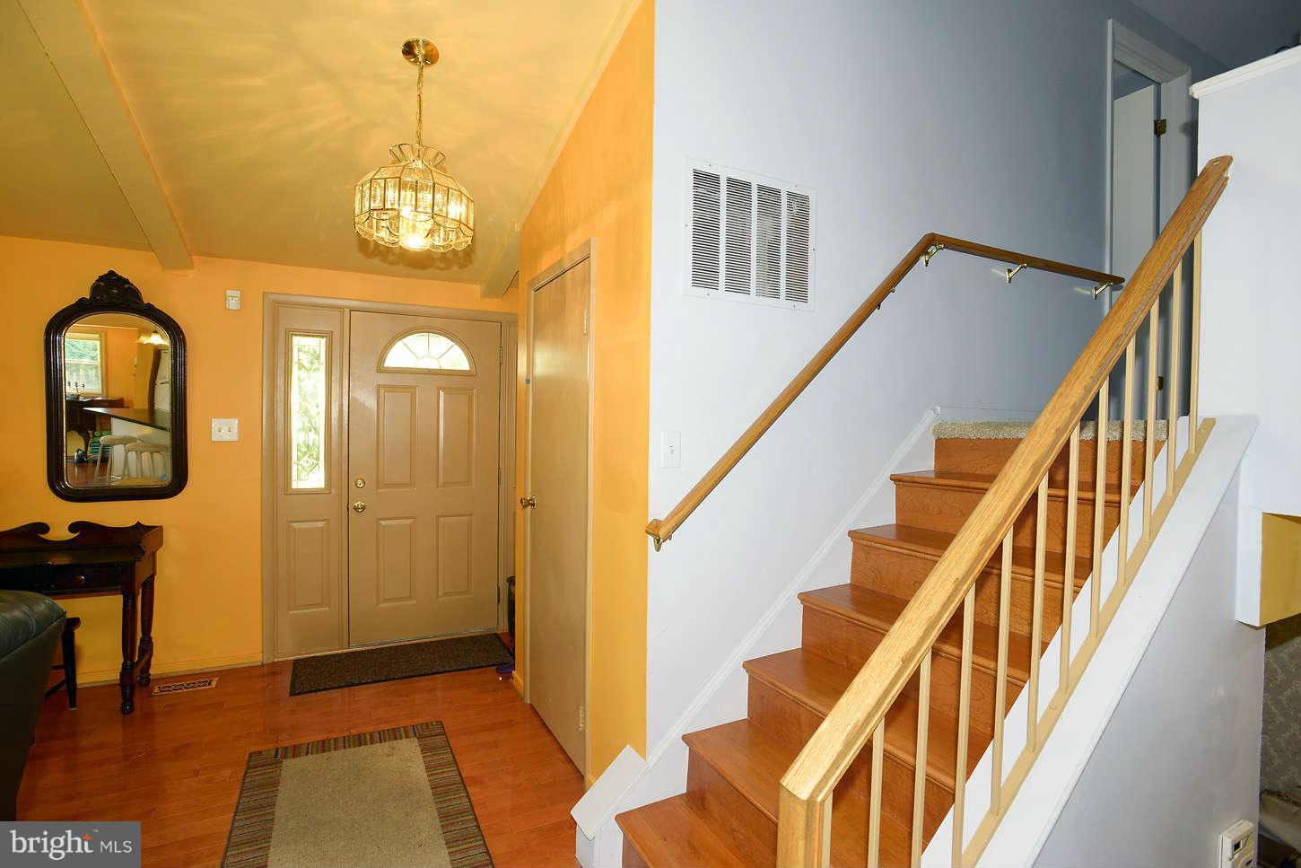 6153 Waiting Spring Columbia, MD 21045 - Photo 3 of 30 Interior (General)