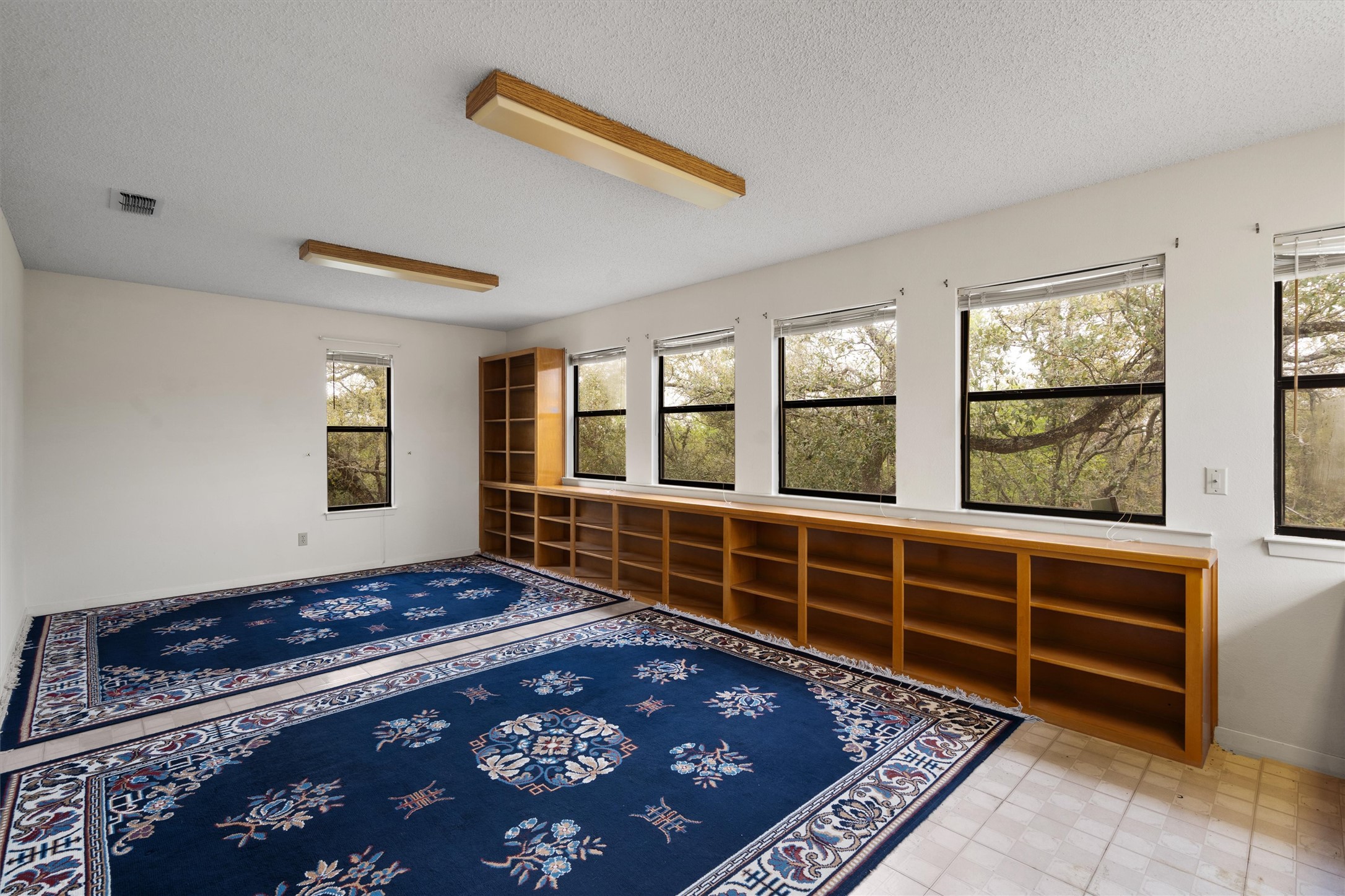422 Patricia Road Georgetown, TX 78628 - Photo 27 of 39 a view of a living room and a window