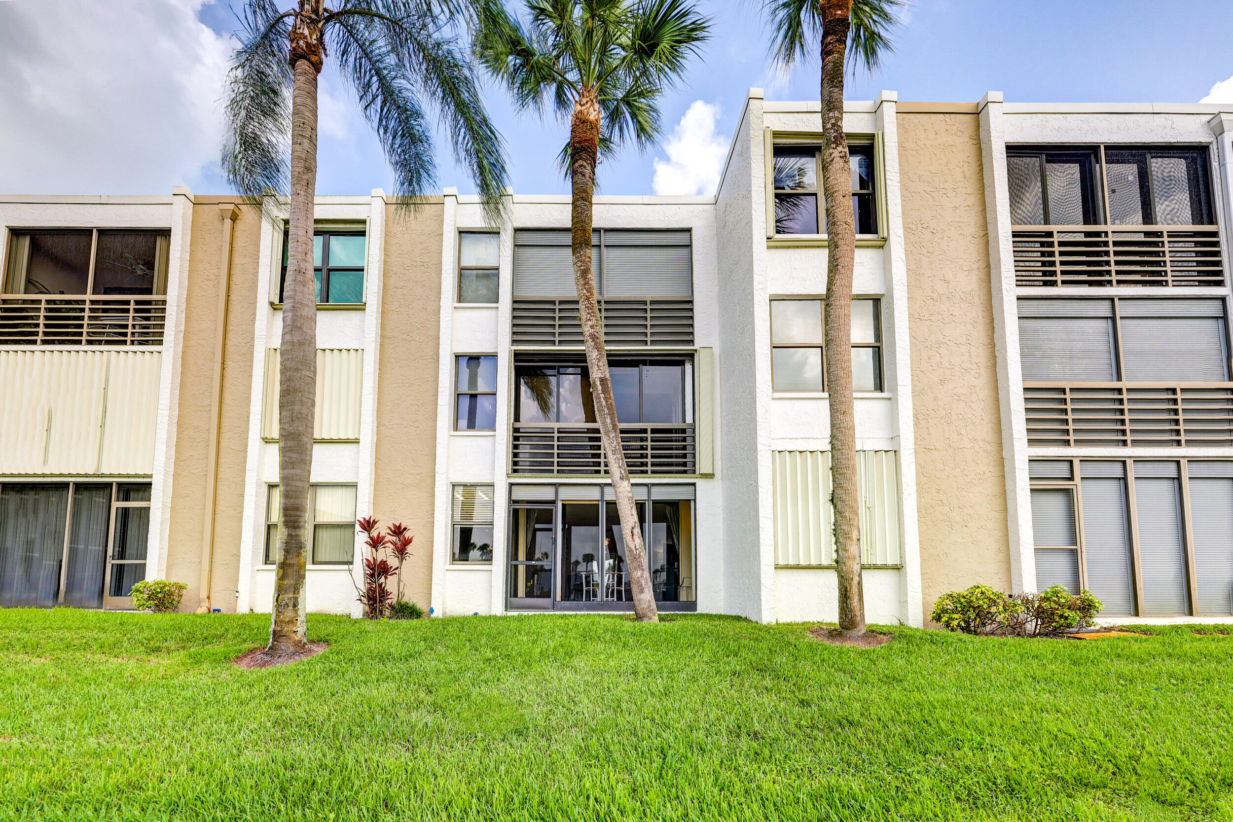 1950 Southwest Palm City Road, Unit 5107 Stuart, FL 34994 - Photo 36 of 61 37_632a7605_6_7_8_9