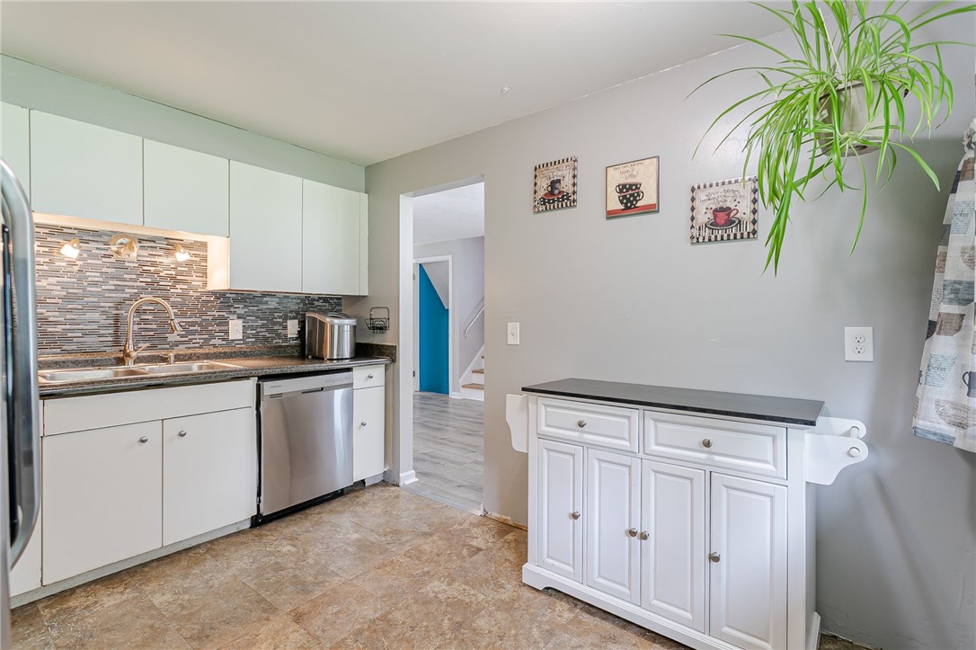 189 Lawson Road Greece, NY 14616 - Photo 13 of 21