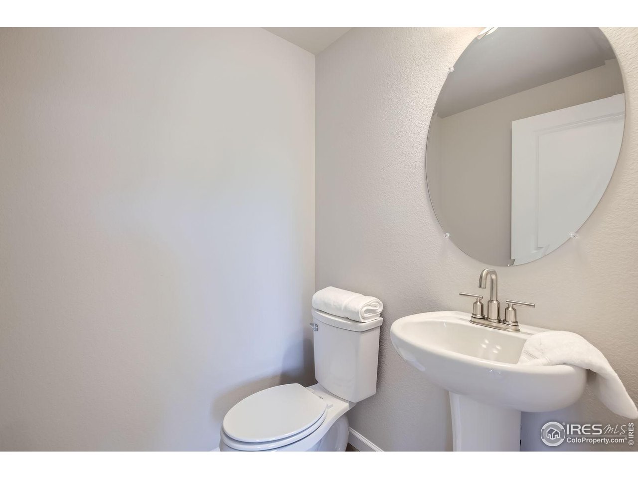 2354 Walbridge Road Fort Collins, CO 80524 - Photo 9 of 25 Gallery Image 9