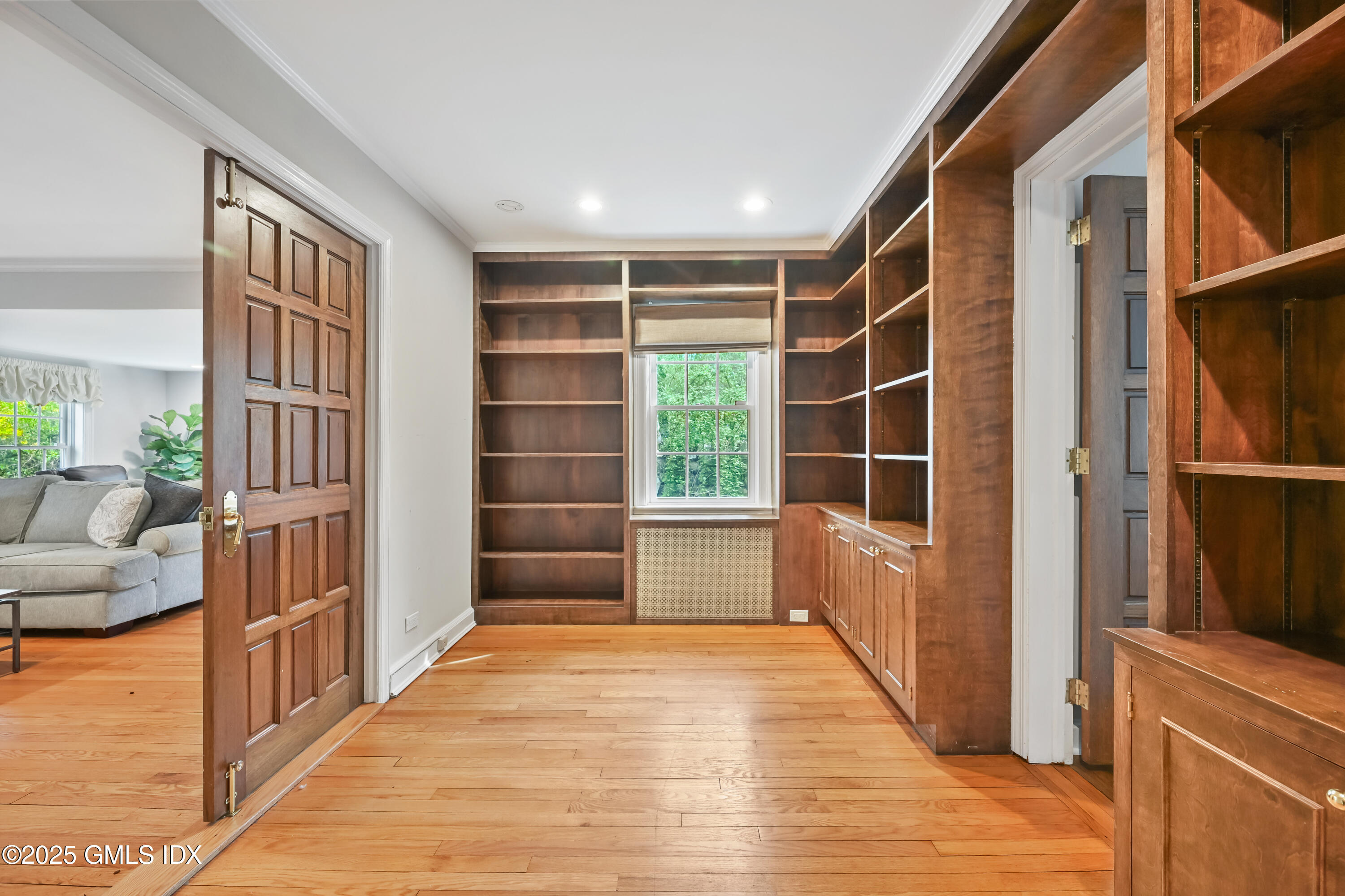 25 Wire Mill Road Stamford, CT 06903 - Photo 28 of 48 Walk-In Closet