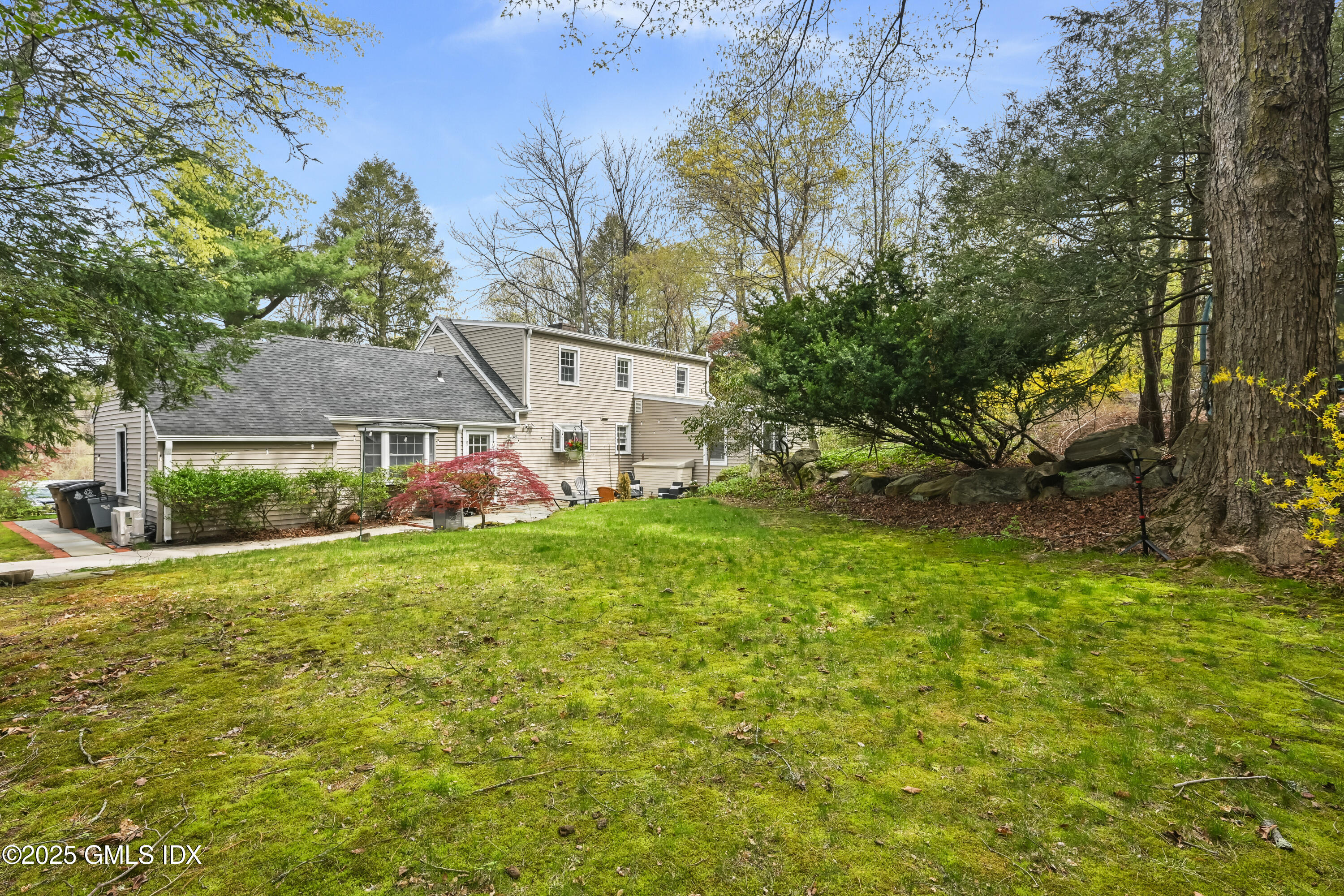 25 Wire Mill Road Stamford, CT 06903 - Photo 44 of 48 Backyard