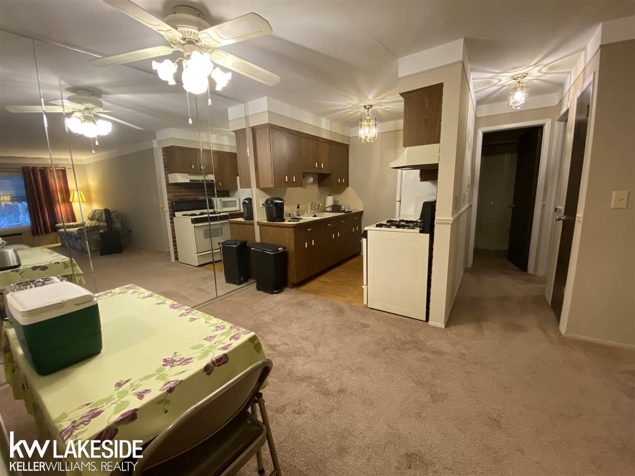 30241 Utica Road Roseville, MI 48066 - Photo 4 of 10