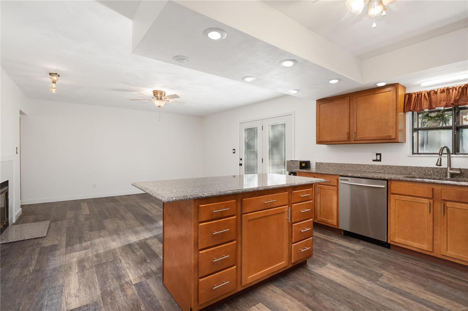 141 Shiloh Station Road Shiloh, IL 62269 - Photo 11 of 27 Gallery Image 11