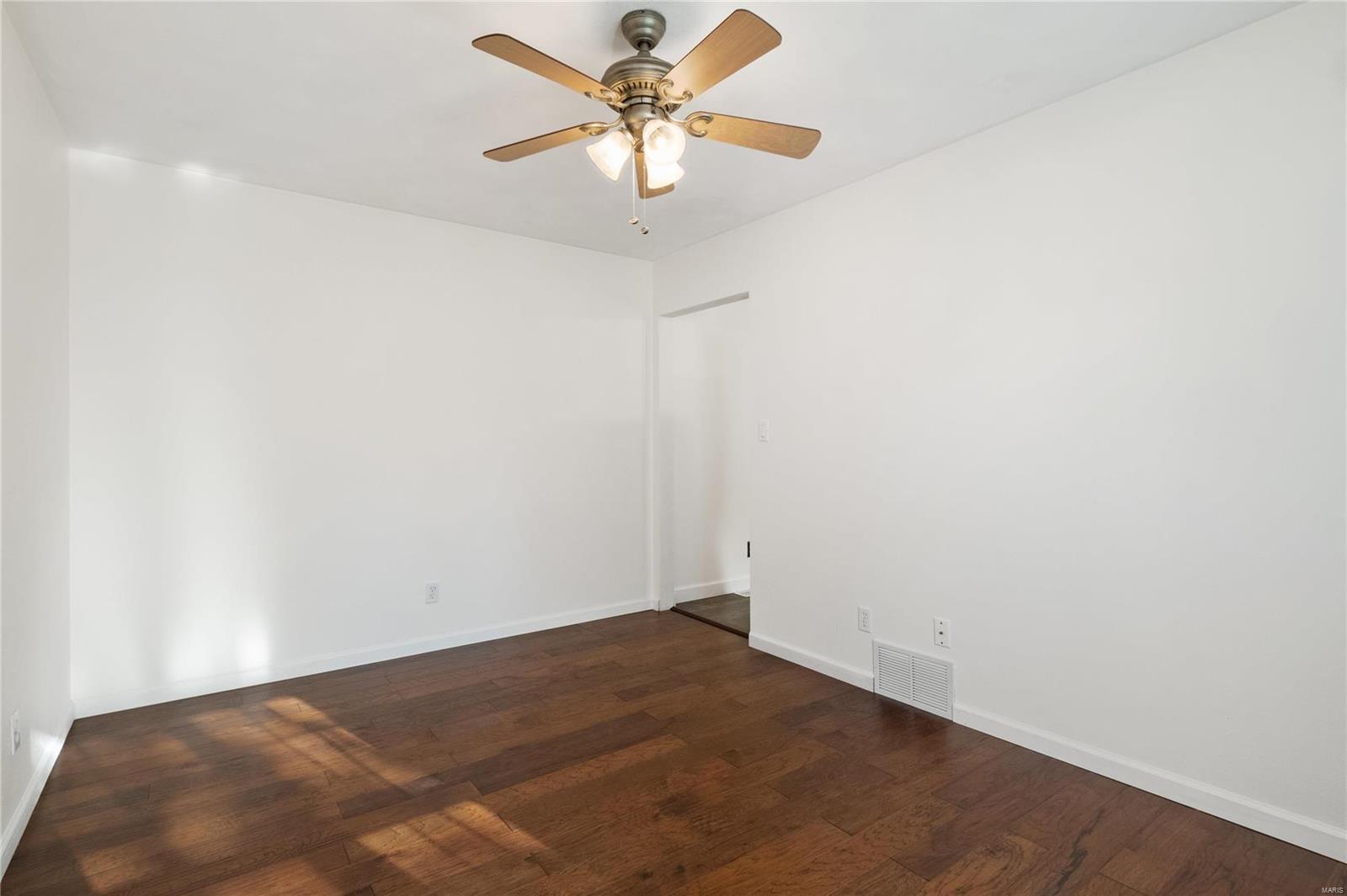 141 Shiloh Station Road Shiloh, IL 62269 - Photo 13 of 27 Gallery Image 13