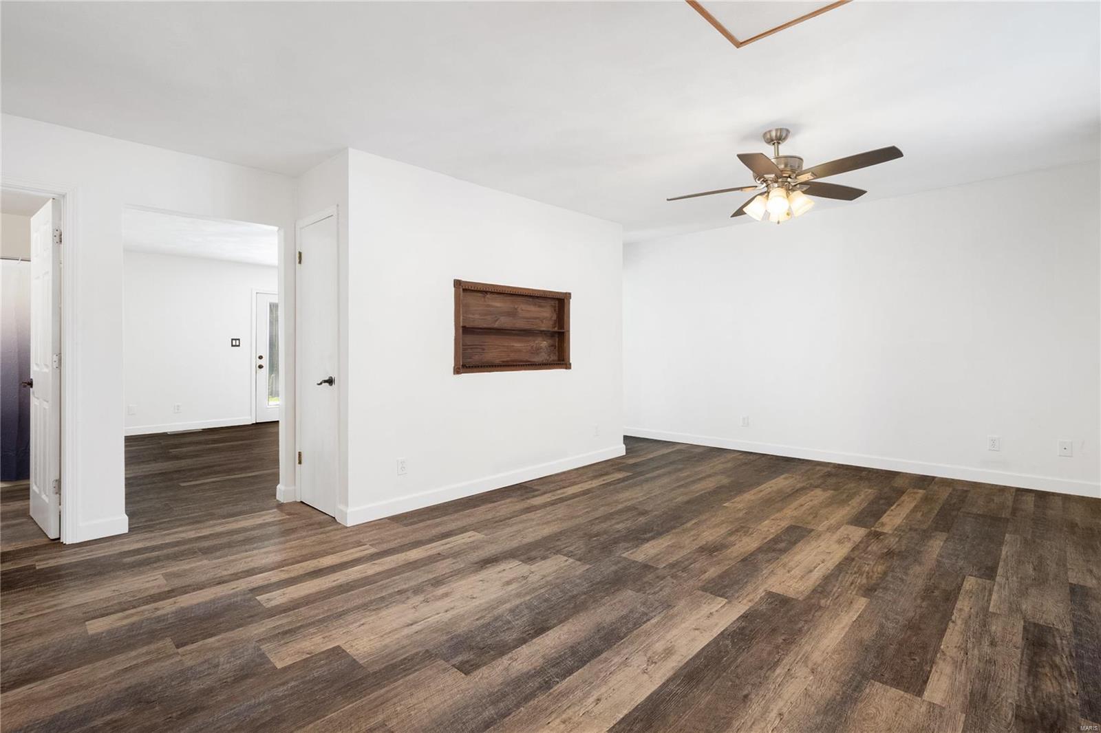 141 Shiloh Station Road Shiloh, IL 62269 - Photo 6 of 27 Gallery Image 6