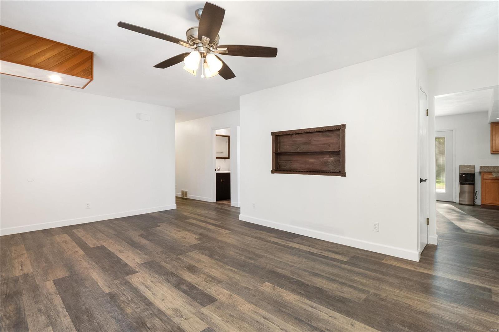 141 Shiloh Station Road Shiloh, IL 62269 - Photo 7 of 27 Gallery Image 7