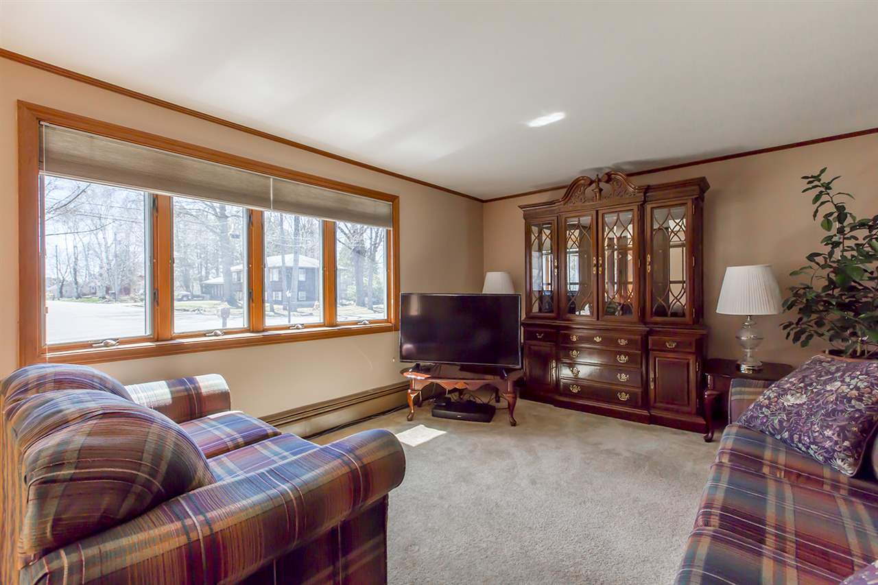 17 Fuller Lane Exeter, NH 03833 - Photo 11 of 38 Gallery Image 11