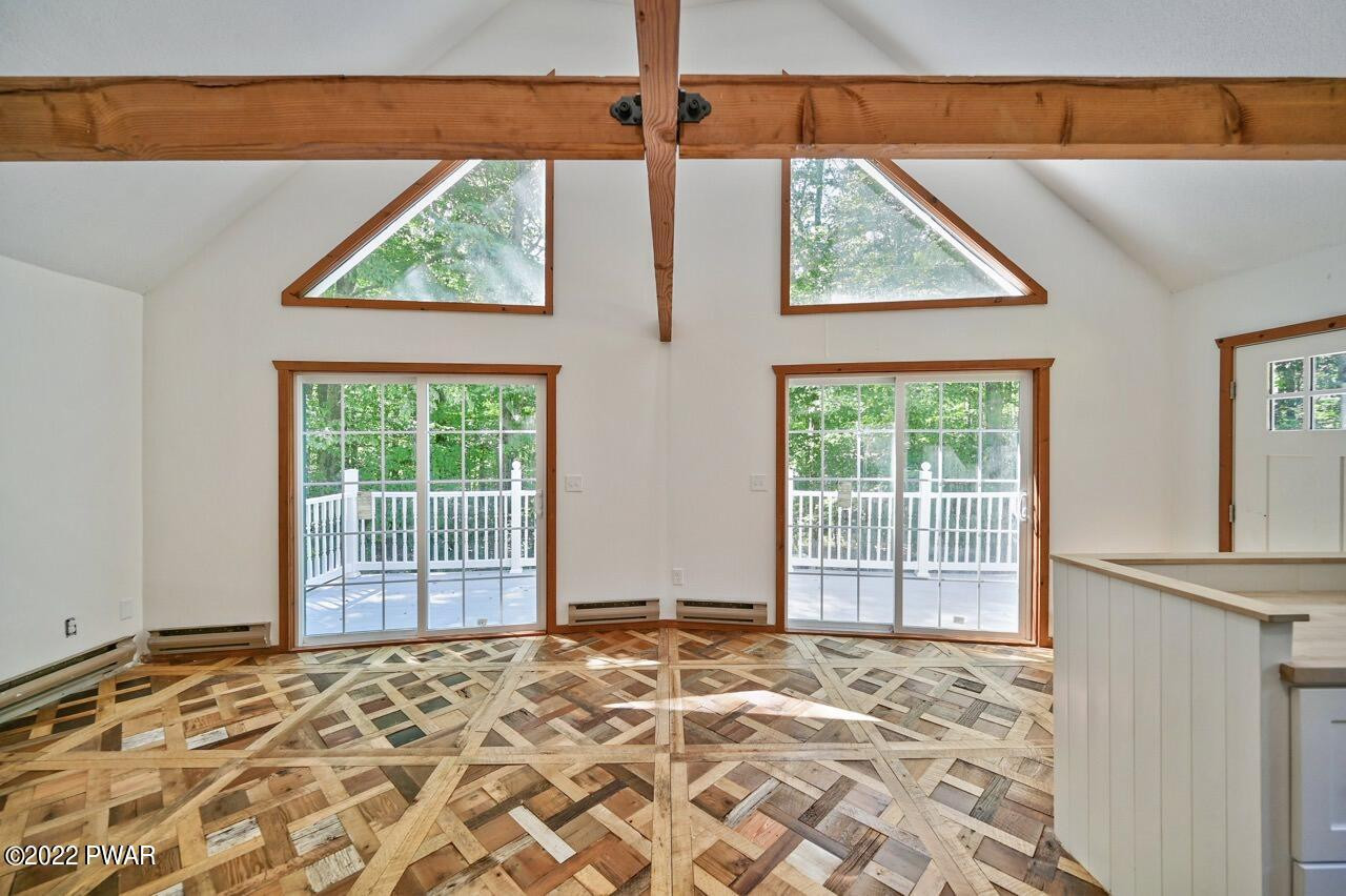 134 Mozzette Road Greentown, PA 18426 - Photo 7 of 41 Living Area
